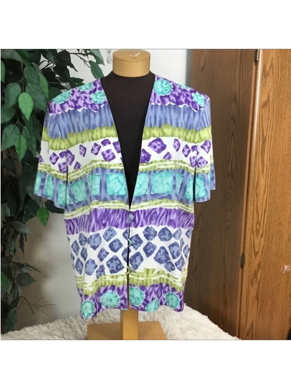 Caron Chicago 3 button short sleeve lightweight blazer Womans size 16